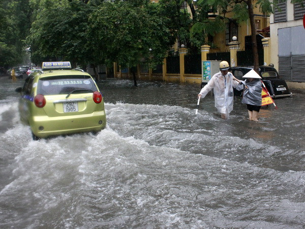 Các địa phương chủ động phòng chống, ứng phó với bão số 2 ảnh 1