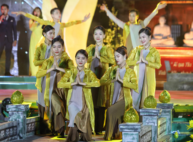 Bắc Giang: Đặc sắc đêm nhạc Phật 'Vĩnh Nghiêm-Hào quang trí huệ' ảnh 1