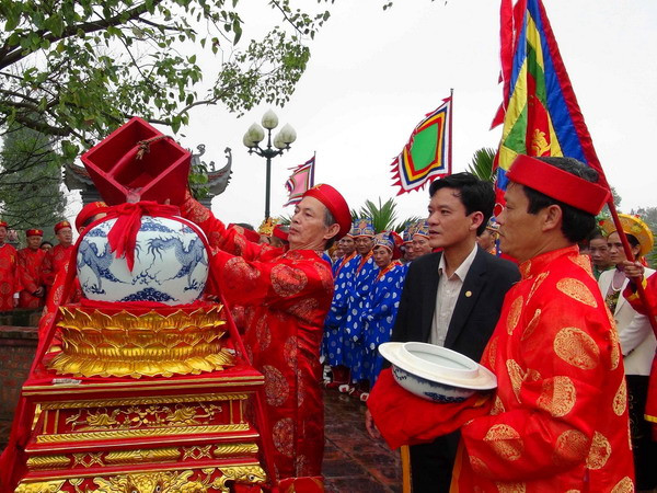 Lễ hội đền Trần Nam Định: Phục dựng nghi lễ Rước kiệu Ngọc Lộ ảnh 1