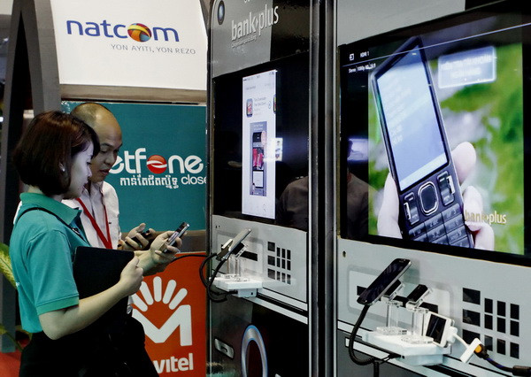 Chính phủ yêu cầu công khai thông tin tăng cước 3G ảnh 1