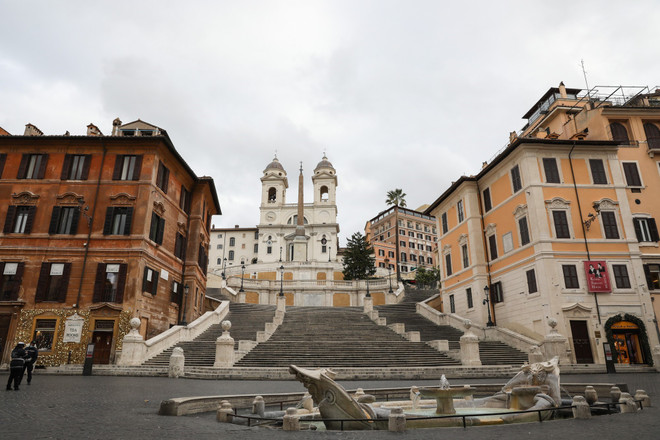 Dịch COVID-19: Châu Âu thuyên giảm, châu Á siết chặt biện pháp hạn chế ảnh 1