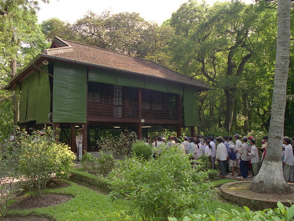 Nhà sàn Bác Hồ và nếp sống thanh cao, giản dị của Bác ảnh 1