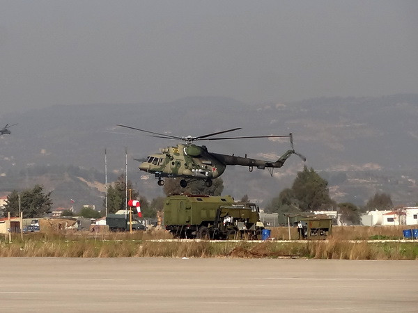 Nga mở cửa nhiều căn cứ ở Syria để vận chuyển hàng viện trợ ảnh 1