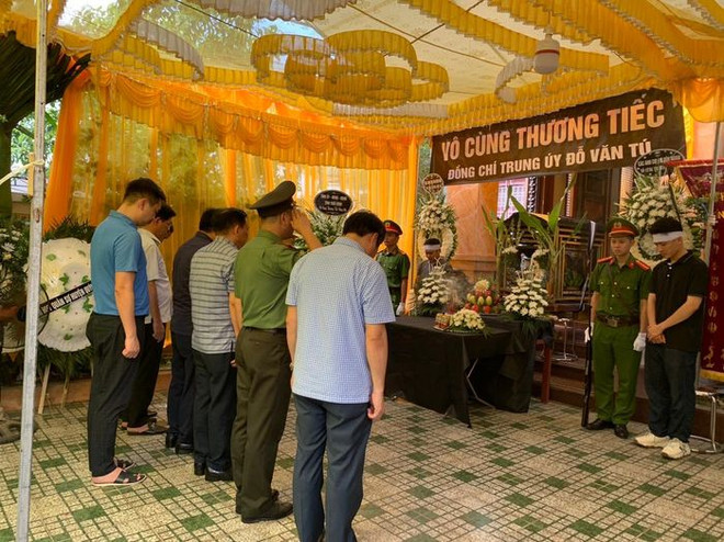 Lễ tang Trung úy Đỗ Văn Tú được tổ chức tại gia đình. (Nguồn: Báo Đại Đoàn kết) Thái Bình: Trung úy Công an hy sinh trong khi làm nhiệm vụ ảnh 1