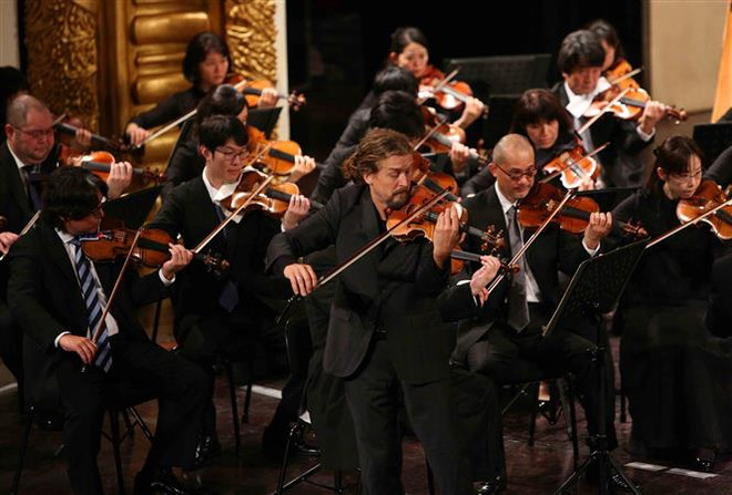 Chủ tịch nước dự hòa nhạc kỷ niệm 45 năm quan hệ Việt Nam-Nhật Bản ảnh 1