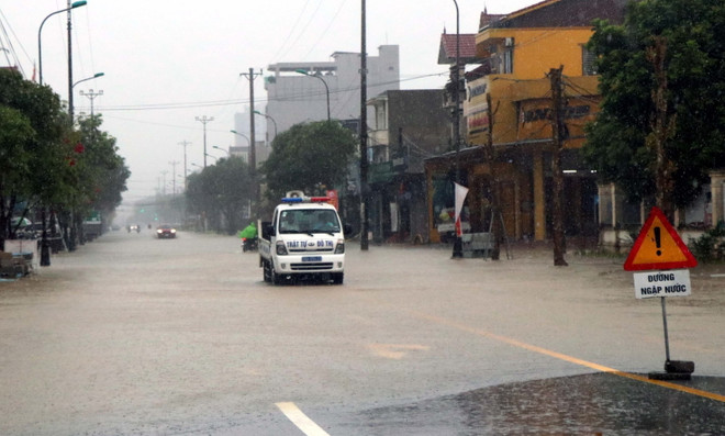 Khu vực từ Hà Tĩnh đến Quảng Trị mưa to, có nơi mưa rất to ảnh 1