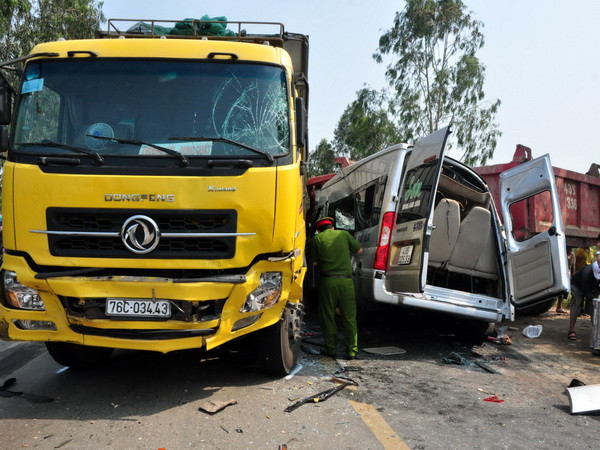 Kiểm tra toàn diện nhà xe Sơn Lâm sau vụ đâm xe làm 4 người chết ảnh 1