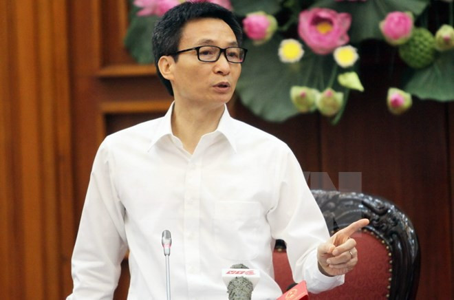 Phó Thủ tướng Vũ Đức Đam động viên các thí sinh trong kỳ thi THPT ảnh 1