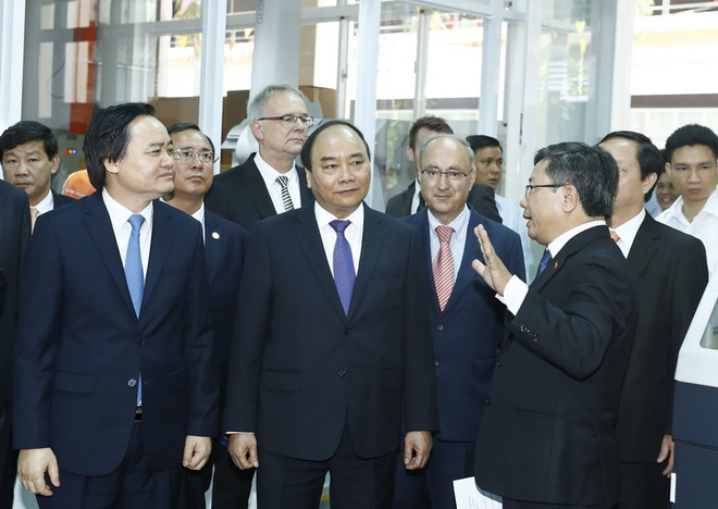 Thủ tướng Chính phủ Nguyễn Xuân Phúc thăm Đại học Việt Đức ảnh 1