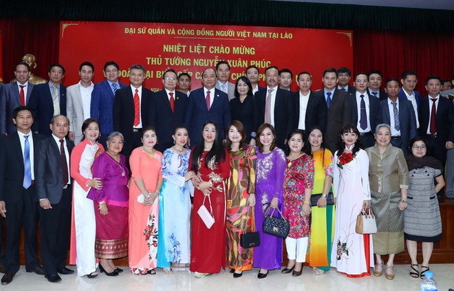Kiều bào Việt tại Lào vui đón Tết cộng đồng với hai Thủ tướng ảnh 1