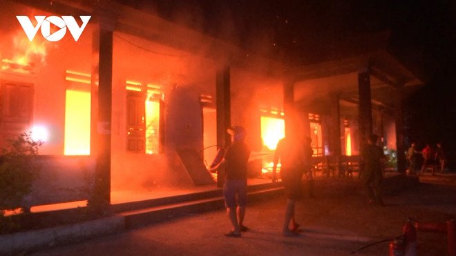 Quảng Nam: Hỏa hoạn trong đêm tại trụ sở xã vùng cao Trà Tập ảnh 1