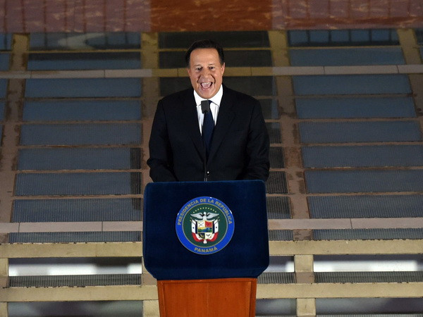 Chính phủ Panama nỗ lực thoát khỏi vụ bê bối Hồ sơ Panama ảnh 1