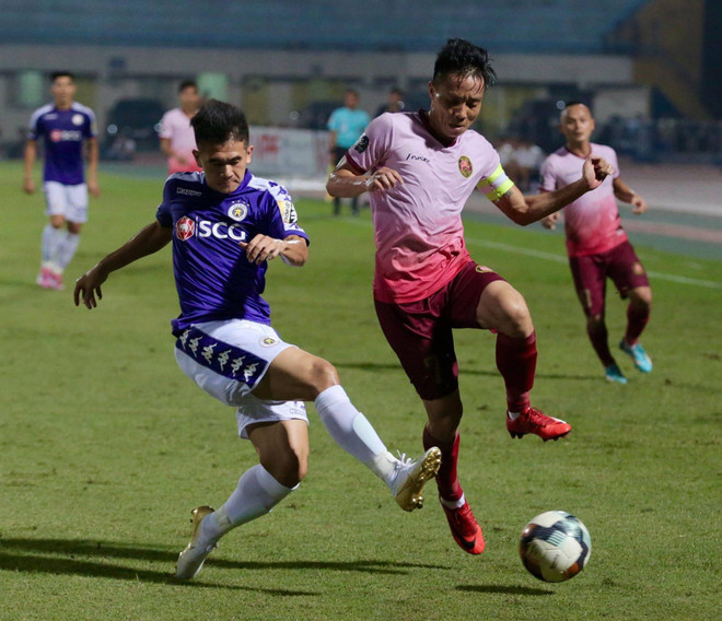 (Ảnh: Hiếu Lương/Vietnam+) Hạ Sài Gòn FC, Hà Nội phả 'hơi nóng' vào ngôi đầu của TP.HCM ảnh 1