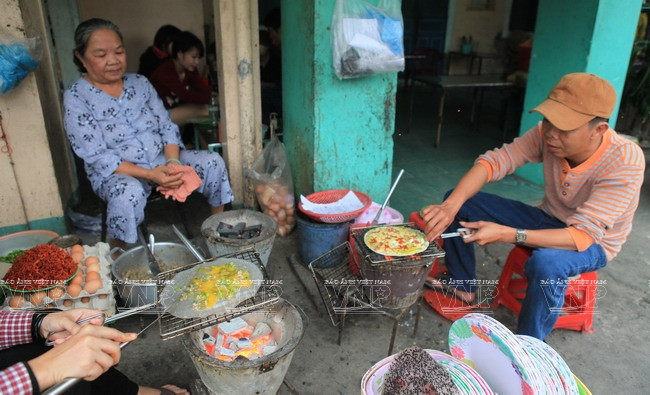 Thưởng thức món "Pizza Việt" ngon tuyệt của người dân Đà Lạt ảnh 5