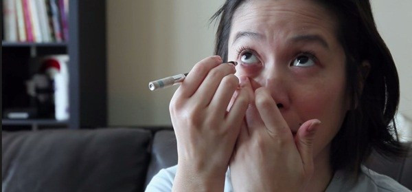 Khâm phục trước clip tự trang điểm của "đầu bếp mù" Christine Hà ảnh 7