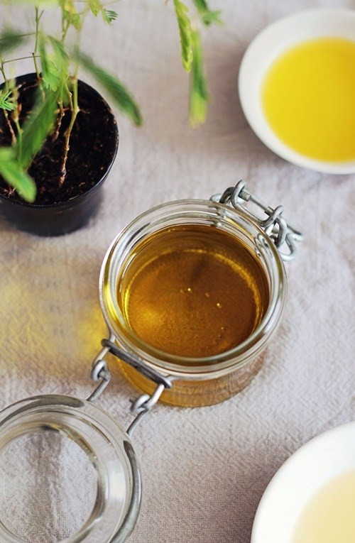 Hai công thức lợi hại giúp phái đẹp "đánh bay" mụn đầu đen ảnh 1