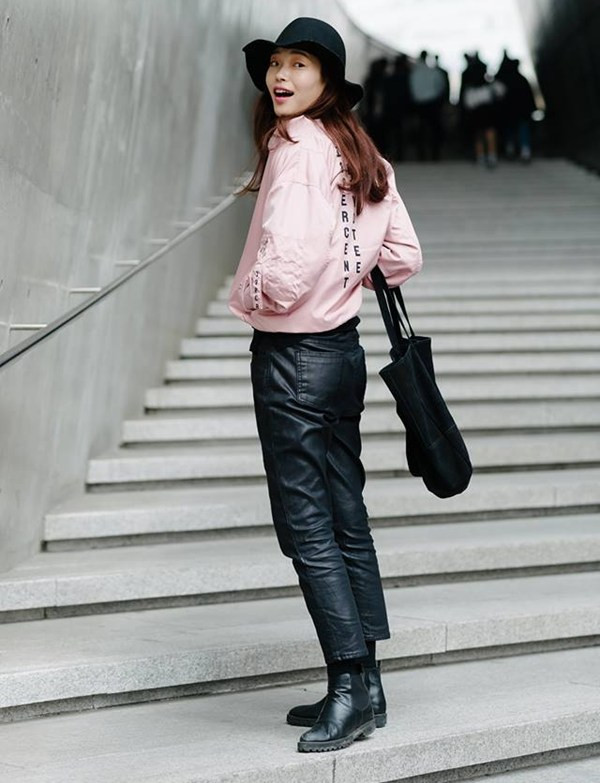 Tín đồ thời trang Hàn Quốc "đại náo" sàn diễn đường phố Seoul ảnh 4