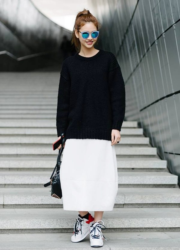 Tín đồ thời trang Hàn Quốc "đại náo" sàn diễn đường phố Seoul ảnh 6