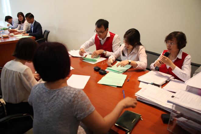 Tháng 4: Tỷ lệ huy động vốn qua đấu giá cổ phần chưa đạt 50% ảnh 1