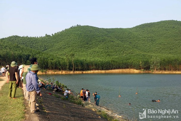 Nghệ An: Bốn nữ học sinh tử vong do đuối nước khi tắm hồ ảnh 1