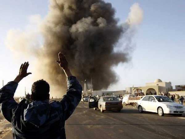 Phương Tây thúc các phe phái ở Libya ngừng tấn công dân thường ảnh 1