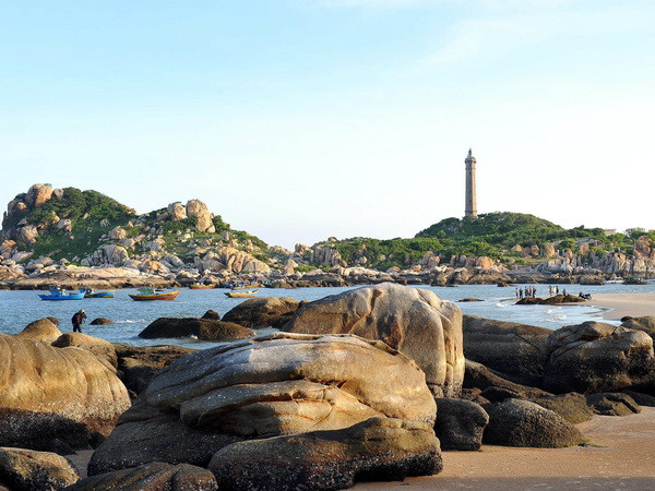 13 ngư dân bị nạn tại vùng biển Kê Gà đã được cấp cứu an toàn ảnh 1