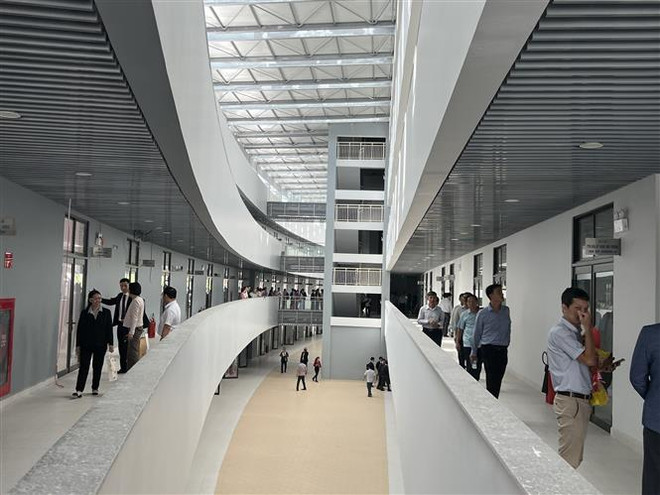 Khánh thành 2 phòng thí nghiệm hiện đại bậc nhất khu vực ĐBSCL ảnh 1