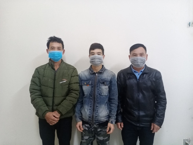 Nhóm đối tượng bị khởi tố vì có hành vi tấn công lực lượng bảo vệ rừng thuộc tổ công tác Trạm thực nghiệm lâm nghiệp Kon Hà Nừng (K'bang, Gia Lai). (Ảnh: TTXVN phát) Gia Lai: Khởi tố nhóm "lâm tặc" tấn công lực lượng bảo vệ rừng ảnh 1