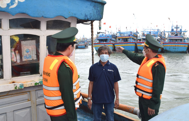 Các tỉnh ven biển triển khai ứng phó bão số 9, cấm tàu thuyền ra khơi ảnh 2