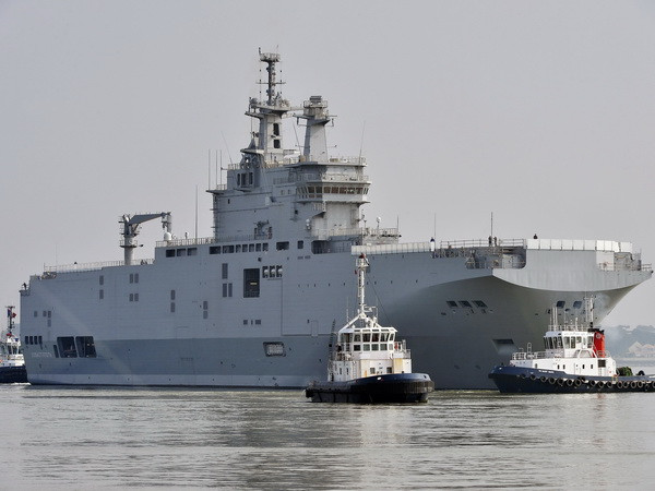 Pháp tìm kiếm khách hàng mới mua tàu sân bay trực thăng Mistral ảnh 1