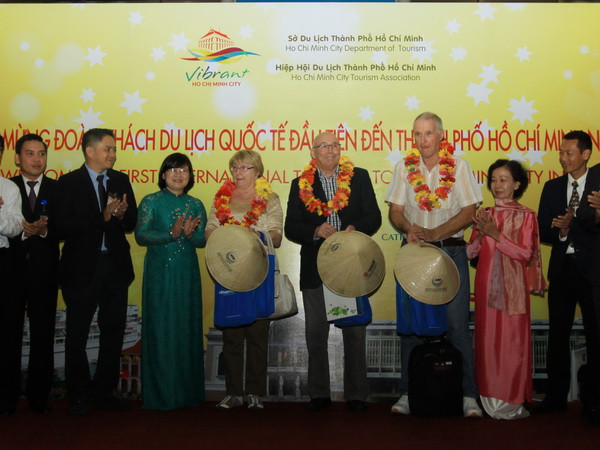 TP.HCM đón hơn 1.000 khách quốc tế trong ngày đầu Năm mới ảnh 1