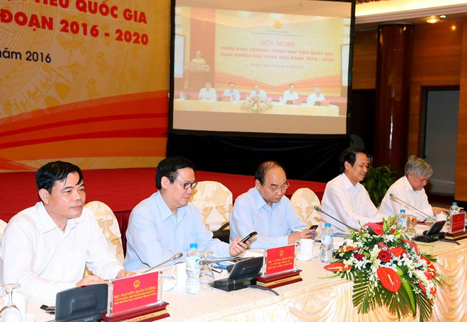 Thủ tướng Nguyễn Xuân Phúc nhắn tin ủng hộ người nghèo ảnh 1