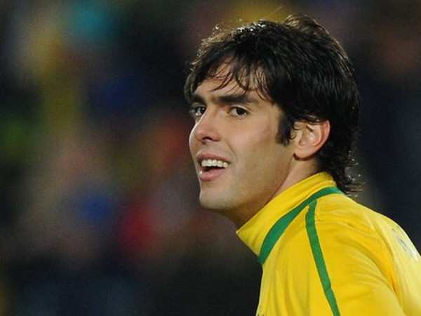 Tin World Cup 9/5: Kaka lên tiếng, WAGs Anh "làm loạn" ảnh 1