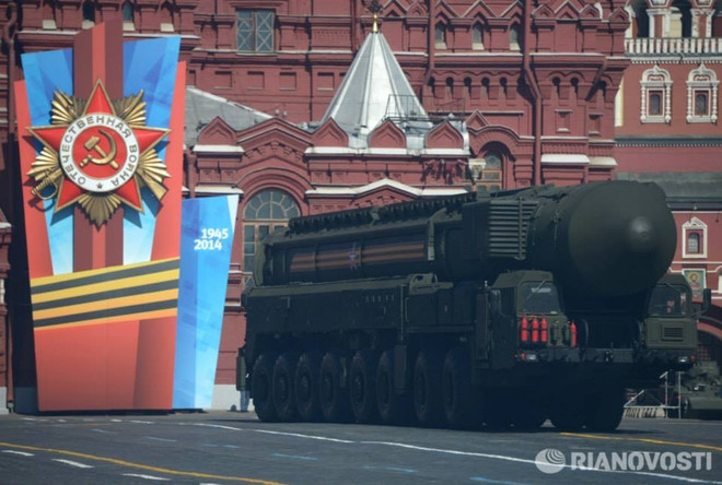Dàn vũ khí hiện đại của Nga diễu qua Quảng trường Đỏ ảnh 11