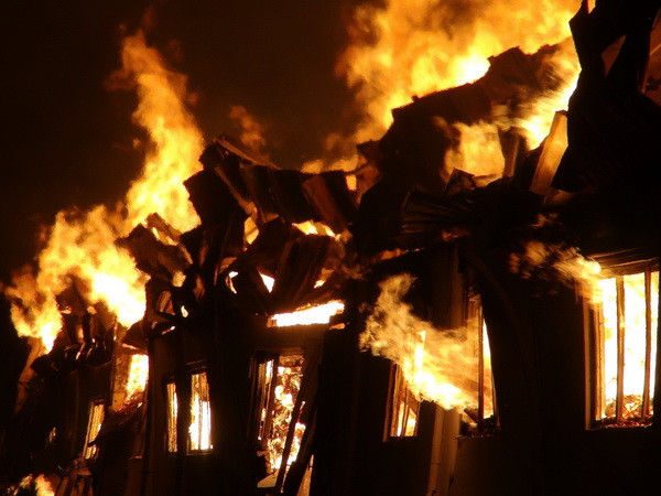 Vụ cháy kinh hoàng xảy ra tại Bình Phước là do chập điện ảnh 1