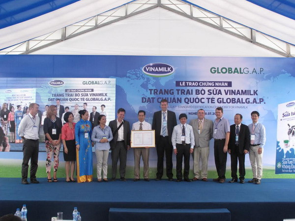 Trang trại bò sữa đầu tiên đạt tiêu chuẩn quốc tế GlobalGAP ảnh 1