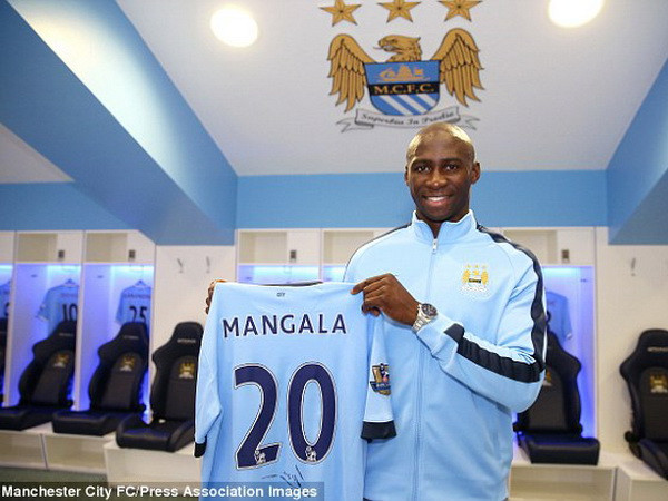 Chuyển nhượng 12/8: M.U "nóng mặt" vì CR7, Mourinho nhận cú sốc ảnh 3