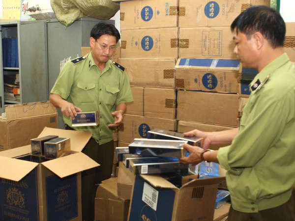 Hà Nội ra quân kiểm tra kinh doanh thuốc lá nhập lậu ảnh 1