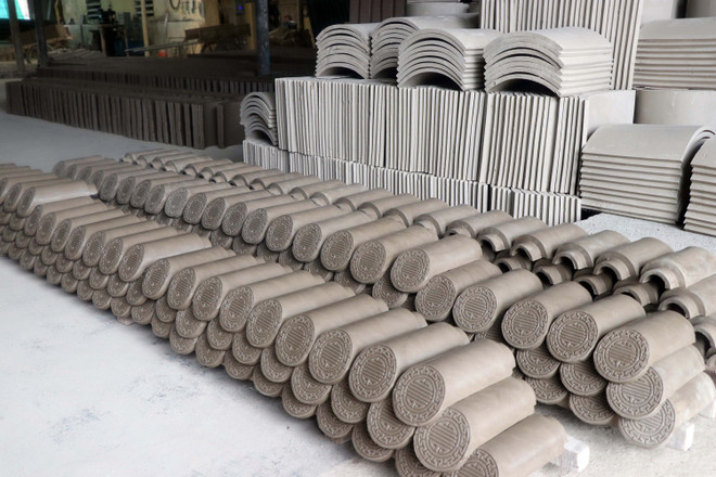 Người 'giữ lửa' lò ngói gốm men Cung đình, giúp 'hồi sinh' các di tích ảnh 5