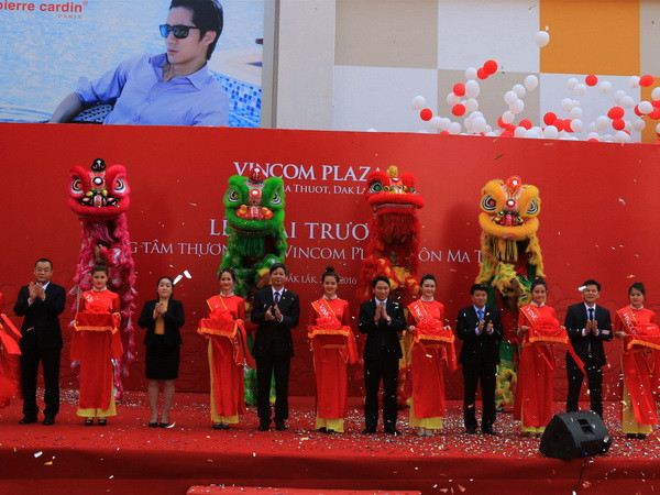 Vingroup khai trương trung tâm thương mại lớn tại Đắk Lắk ảnh 1
