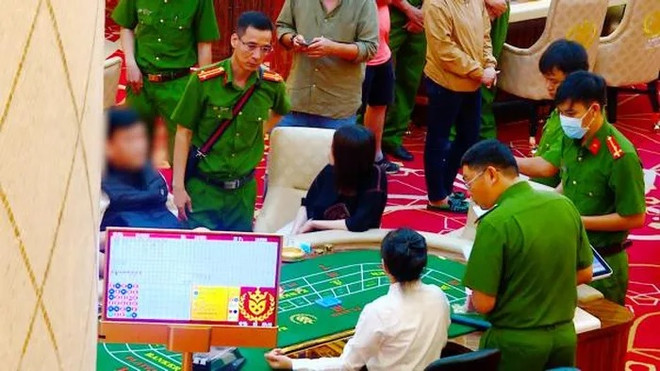 Khởi tố vụ án tổ chức cho người nước ngoài đánh bạc trong khách sạn ảnh 1
