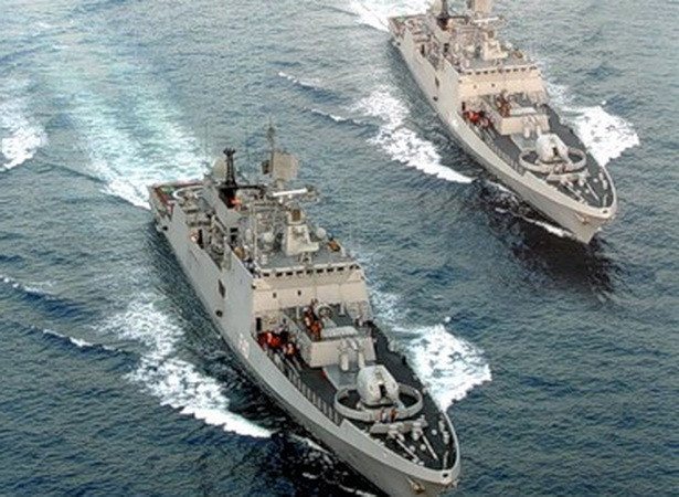 Nga tiến hành tập trận trên Biển Đen và diễn tập đổ bộ ở Bắc Cực ảnh 1