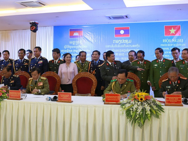 Phối hợp đảm bảo an ninh, trật tự ngã ba biên giới Việt-Lào-Campuchia ảnh 1