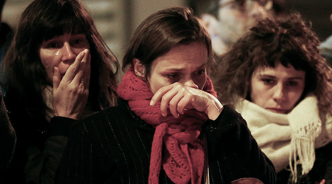 Mạng xã hội tràn ngập bài viết đau thương sau vụ khủng bố ở Paris ảnh 1