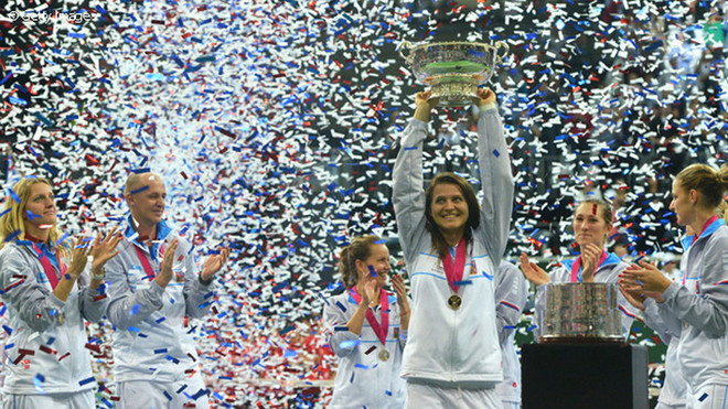 Maria Sharapova tỏa sáng, tuyển Nga vẫn lỡ chức vô địch Fed Cup ảnh 2