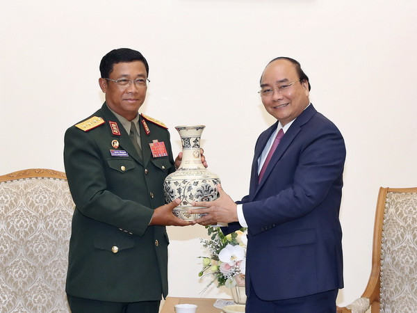 Thủ tướng Nguyễn Xuân Phúc tiếp Tổng Tham mưu trưởng QĐND Lào ảnh 1