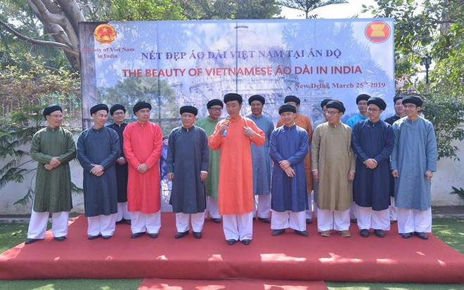 Vẻ đẹp áo dài Việt Nam gây ấn tượng mạnh với bạn bè ASEAN và Ấn Độ ảnh 5