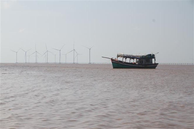 Bình Thuận: Giải tỏa lệnh cấm, tàu thuyền được phép ra khơi trở lại ảnh 1