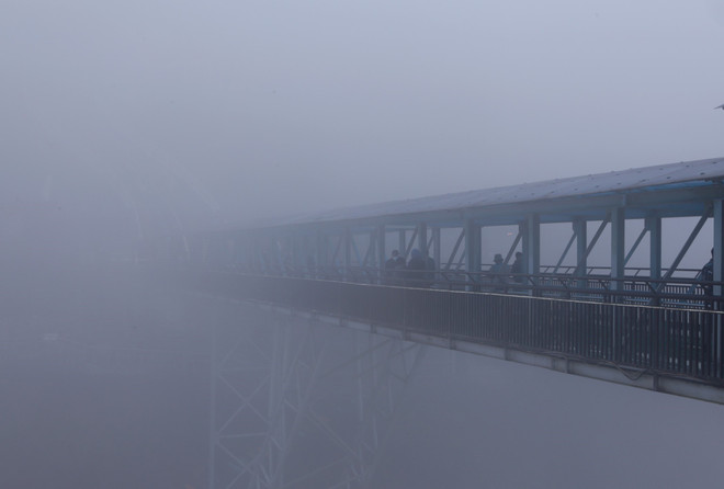Lai Châu: Yêu cầu thay tấm kính bị nứt ở Khu du lịch Cầu kính Rồng Mây ảnh 4