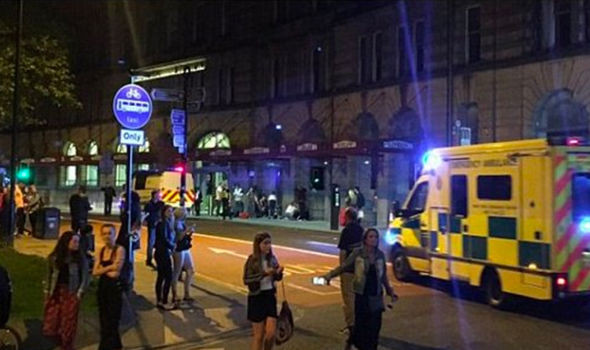 Nổ tại buổi biểu diễn ca nhạc ở Manchester, nhiều người thiệt mạng ảnh 1